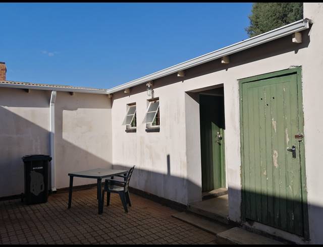 2 BEDROOM FREEHOLD SOLD IN STILFONTEIN EXT 1